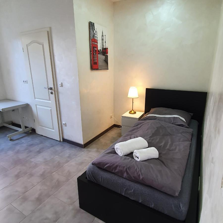 Pension Bad Soden / Apartment And Rooms Bad Soden am Taunus Exterior photo