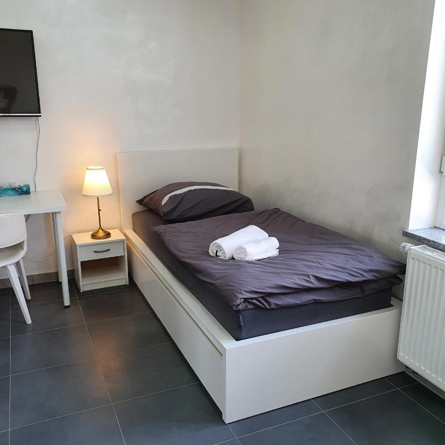Pension Bad Soden / Apartment And Rooms Bad Soden am Taunus Exterior photo