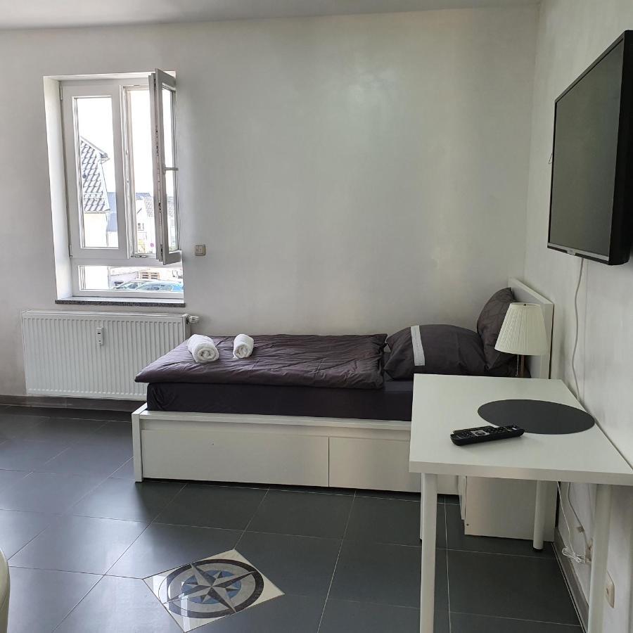 Pension Bad Soden / Apartment And Rooms Bad Soden am Taunus Exterior photo