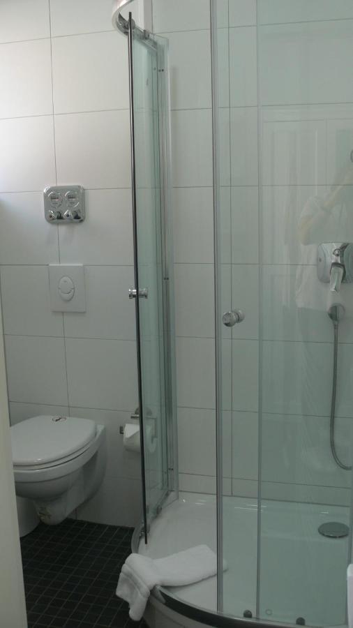 Pension Bad Soden / Apartment And Rooms Bad Soden am Taunus Exterior photo